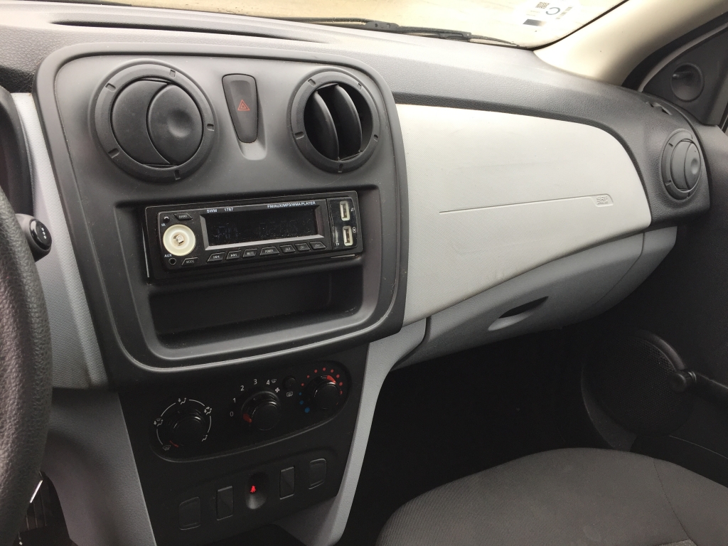 DACIA SANDERO1.4 INY 75CV