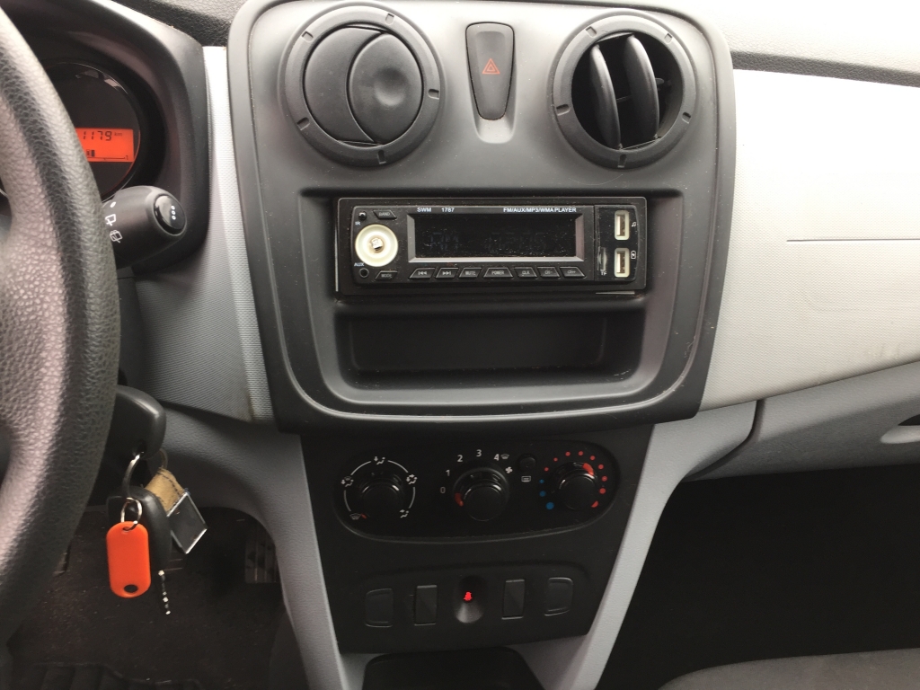 DACIA SANDERO1.4 INY 75CV