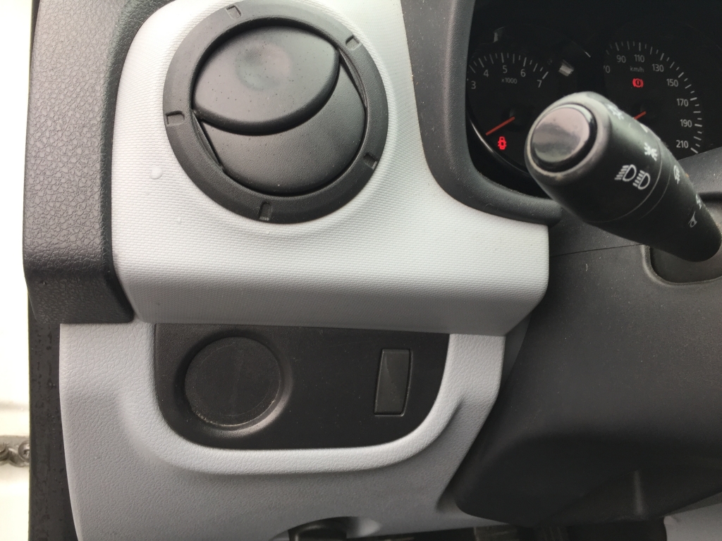 DACIA SANDERO1.4 INY 75CV