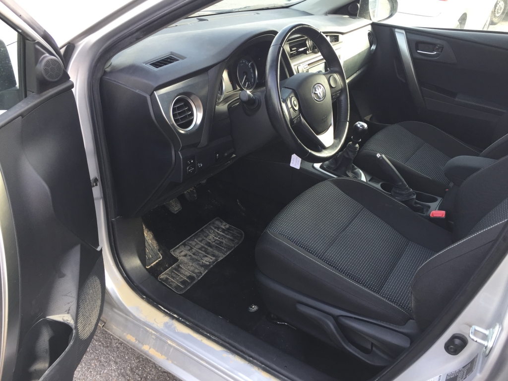 TOYOTA AURIS 1.6 INY 132CV