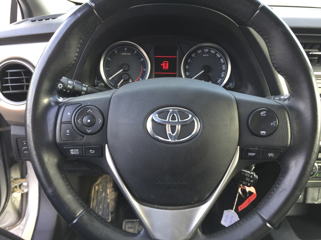 TOYOTA AURIS 1.6 INY 132CV