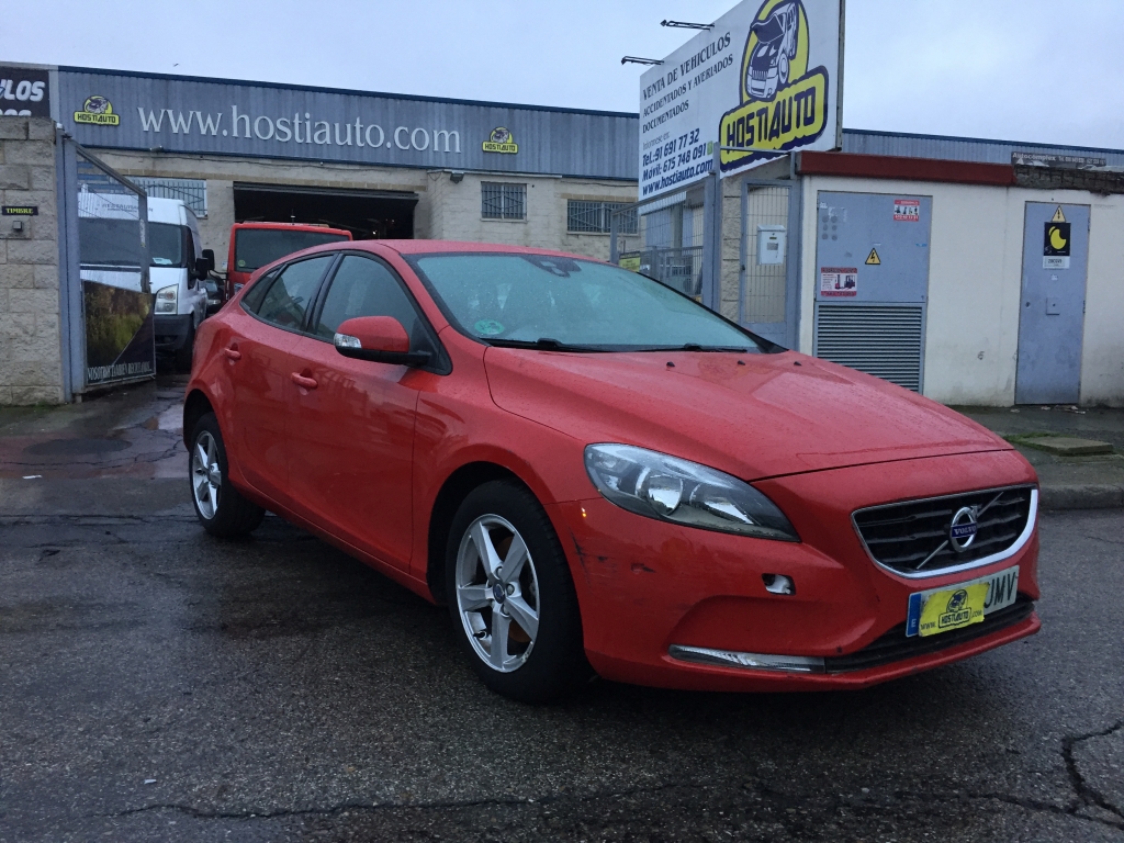 VOLVO V-40 2.0 INY 122CV