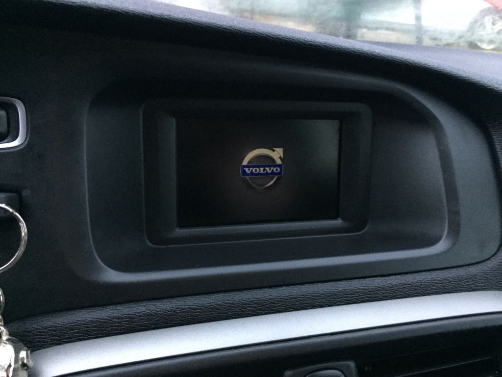 VOLVO V-40 2.0 INY 122CV