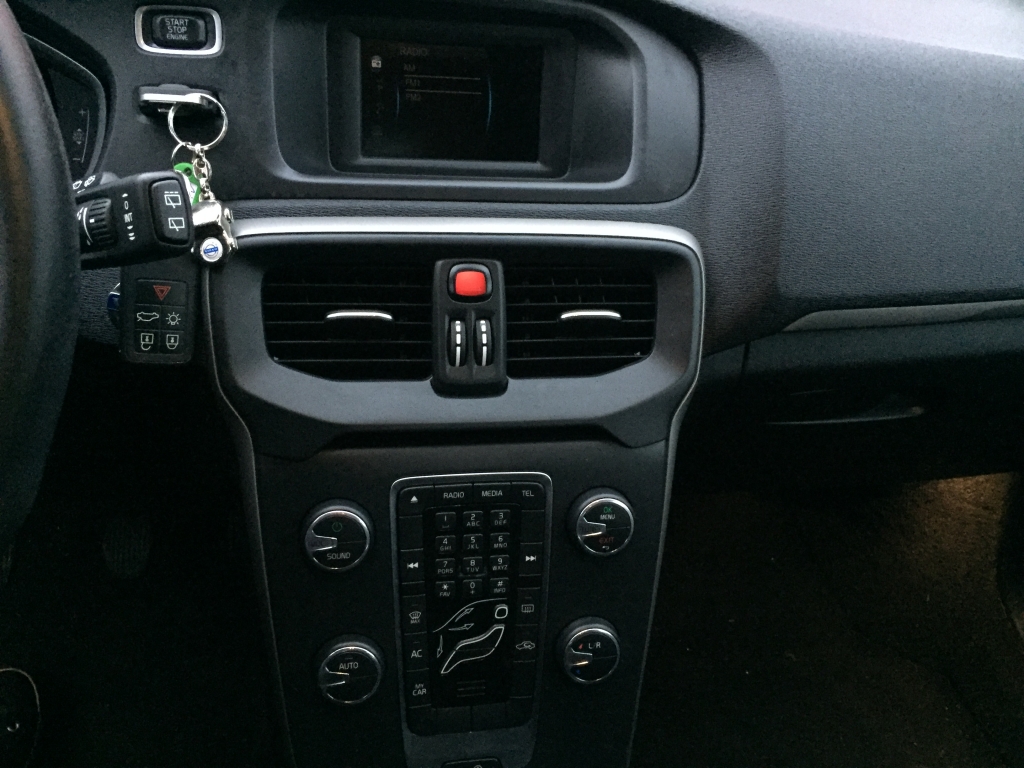 VOLVO V-40 2.0 INY 122CV