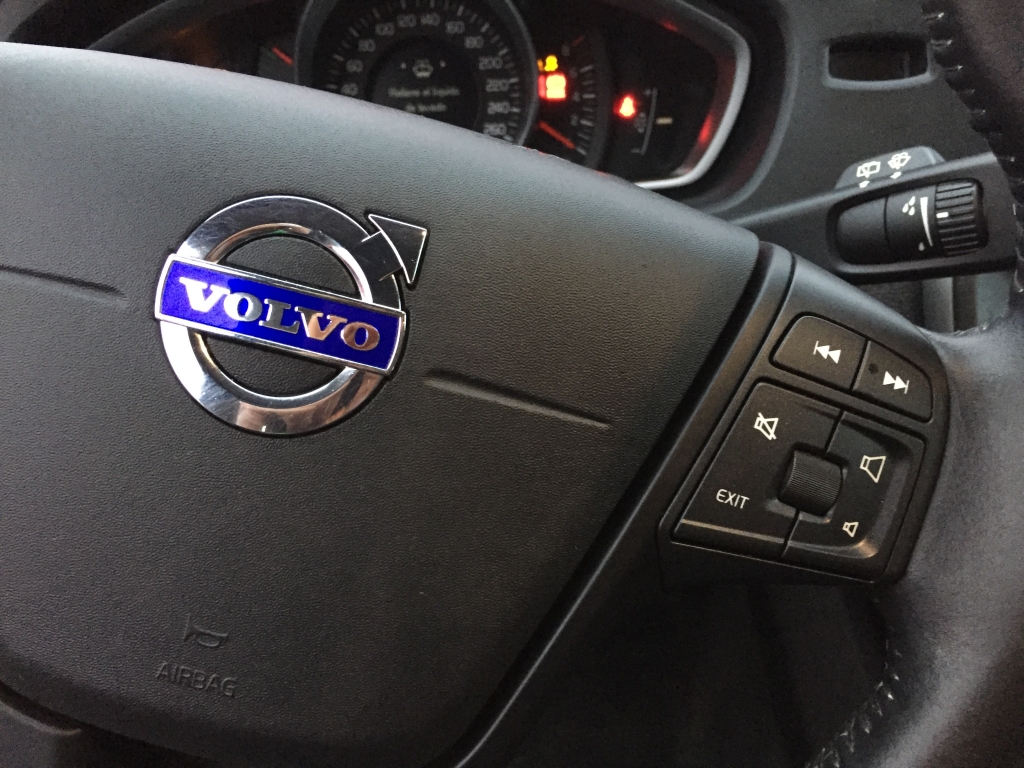 VOLVO V-40 2.0 INY 122CV