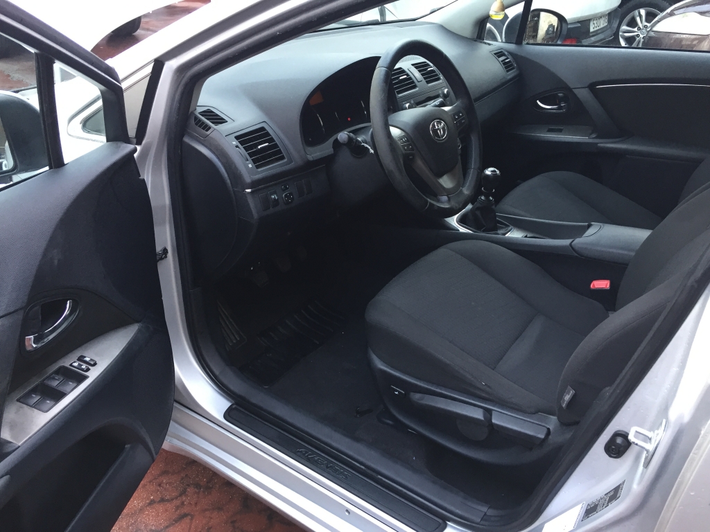 TOYOTA AVENSIS 1.6 VVT-I 132CV