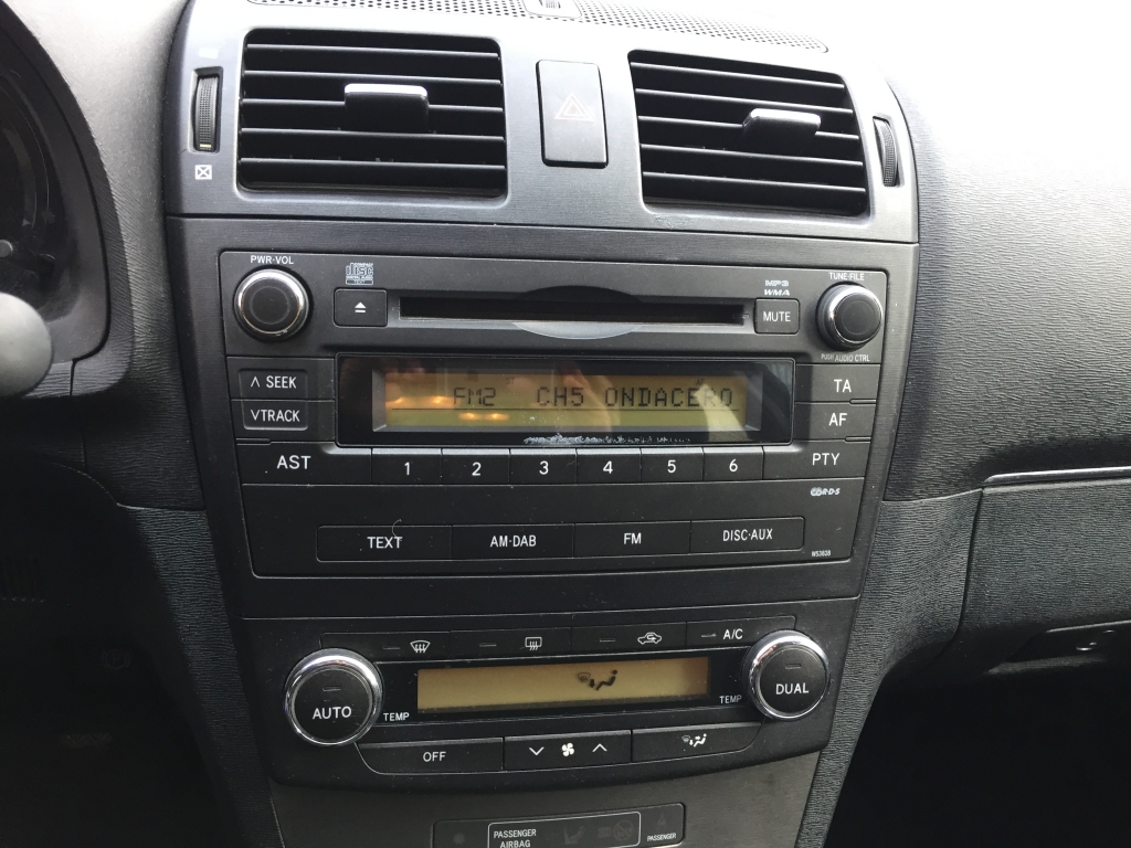 TOYOTA AVENSIS 1.6 VVT-I 132CV