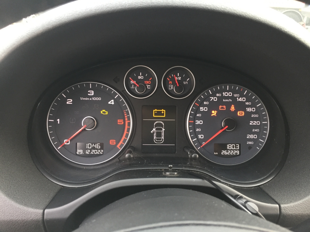 AUDI A-3 2.0 TDI 140CV