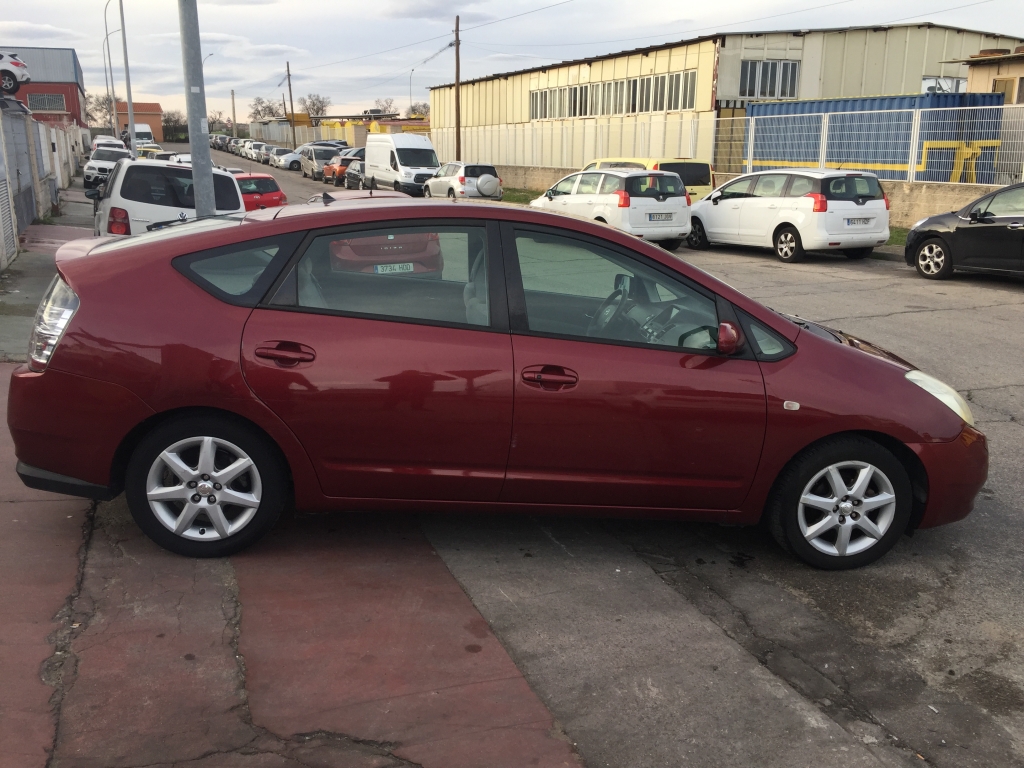 TOYOTA PRIUS 1.5 HIBRIDO 78CV