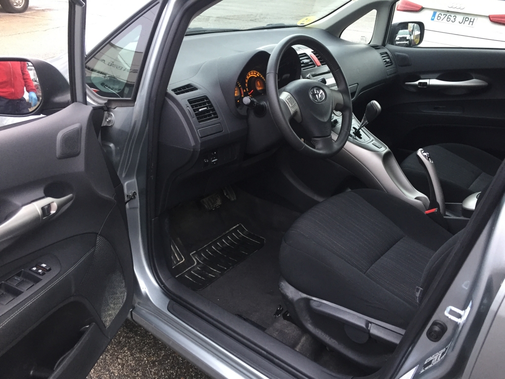 TOYOTA AURIS 1.4 D4D 90CV AUT