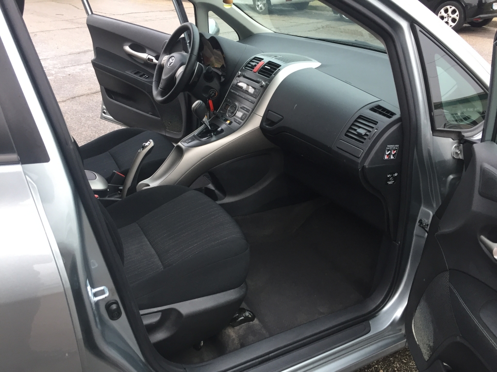 TOYOTA AURIS 1.4 D4D 90CV AUT