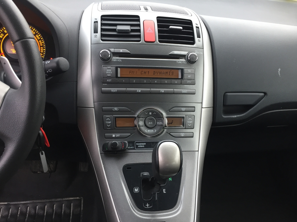 TOYOTA AURIS 1.4 D4D 90CV AUT