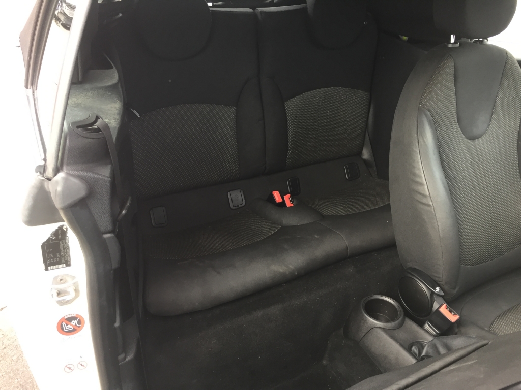 MINI ONE CABRIO 1.6 INY 98CV