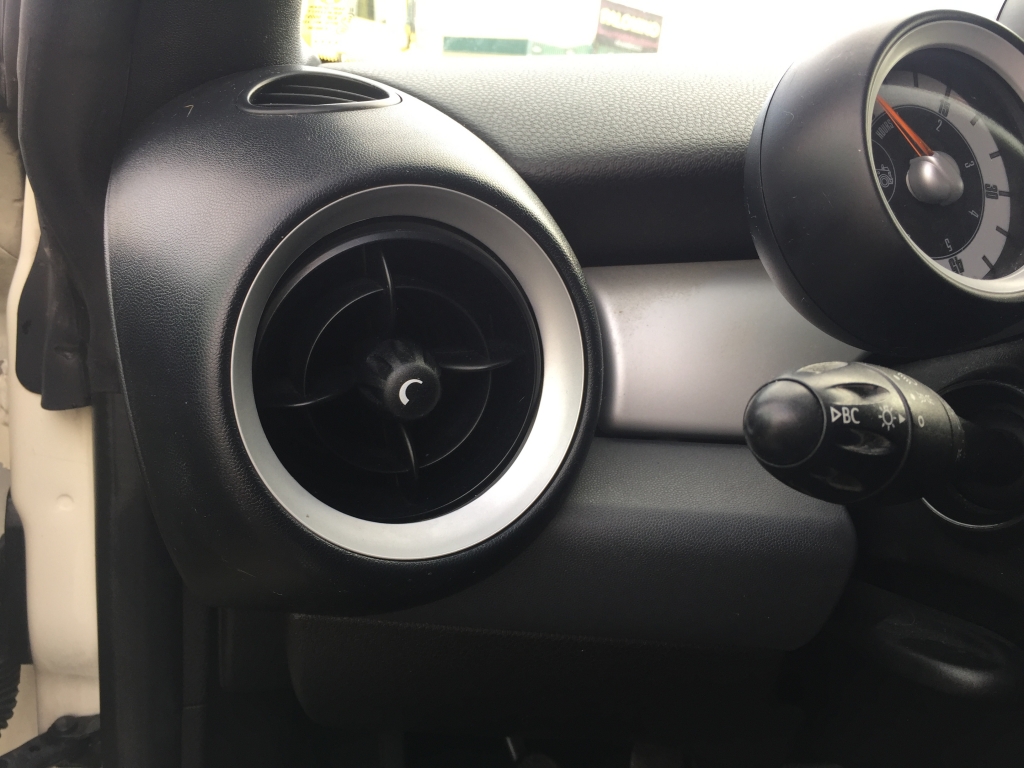 MINI ONE CABRIO 1.6 INY 98CV