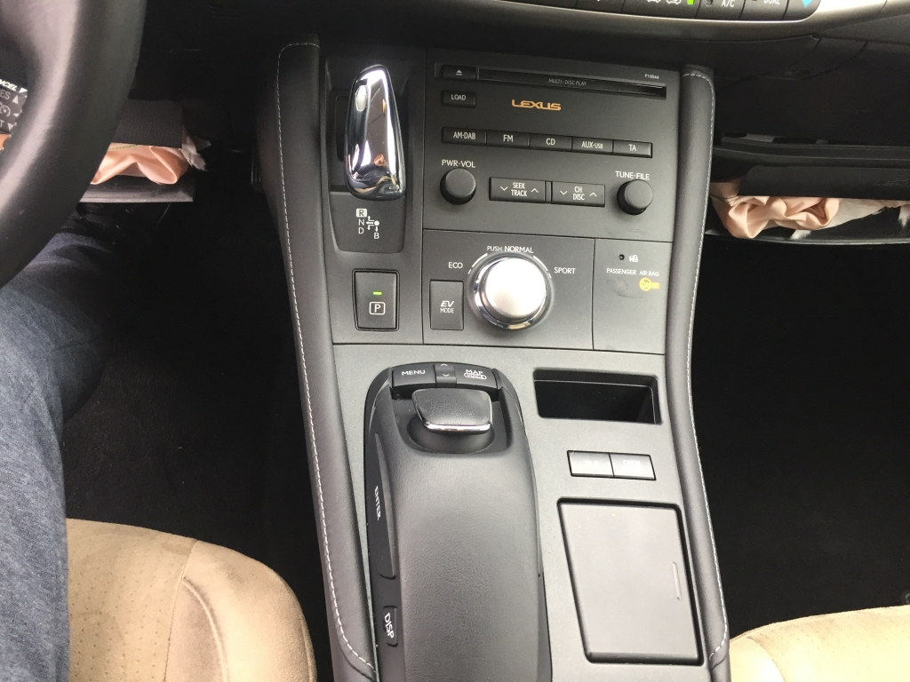 LEXUS CT 200 WG 1.8 HIBRIDO 100CV