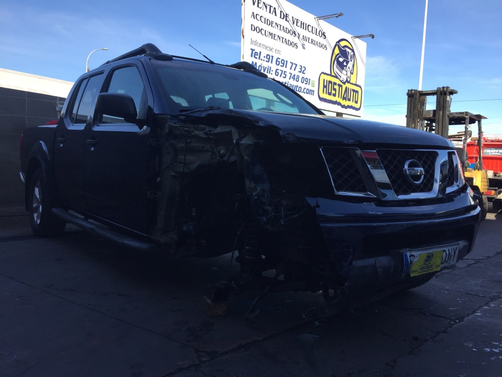 NISSAN NAVARA 2.5 D 174CV AUT