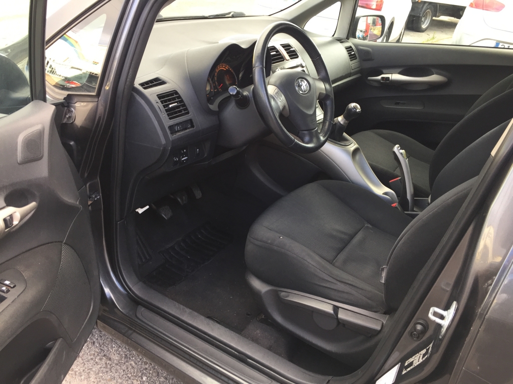 TOYOTA AURIS 1.6 INY 124CV