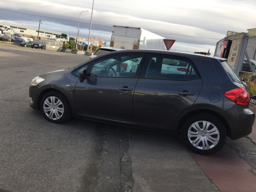 TOYOTA AURIS 1.6 INY 124CV