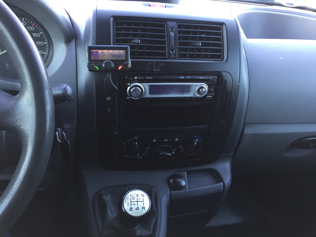 PEUGEOT EXPERT 1.6 HDI 9+0CV 6 PLAZAS