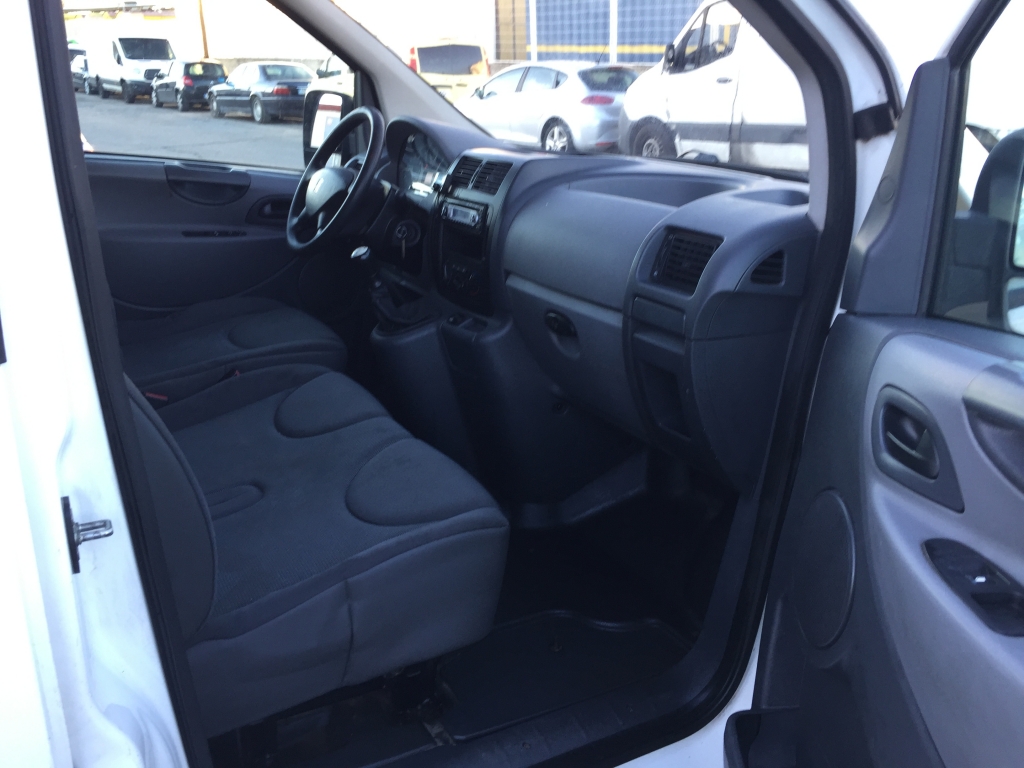PEUGEOT EXPERT 1.6 HDI 9+0CV 6 PLAZAS