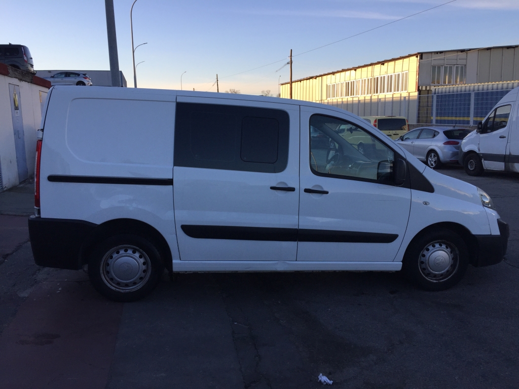 PEUGEOT EXPERT 1.6 HDI 9+0CV 6 PLAZAS