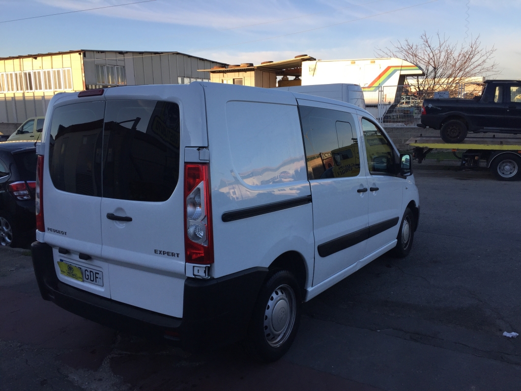 PEUGEOT EXPERT 1.6 HDI 9+0CV 6 PLAZAS