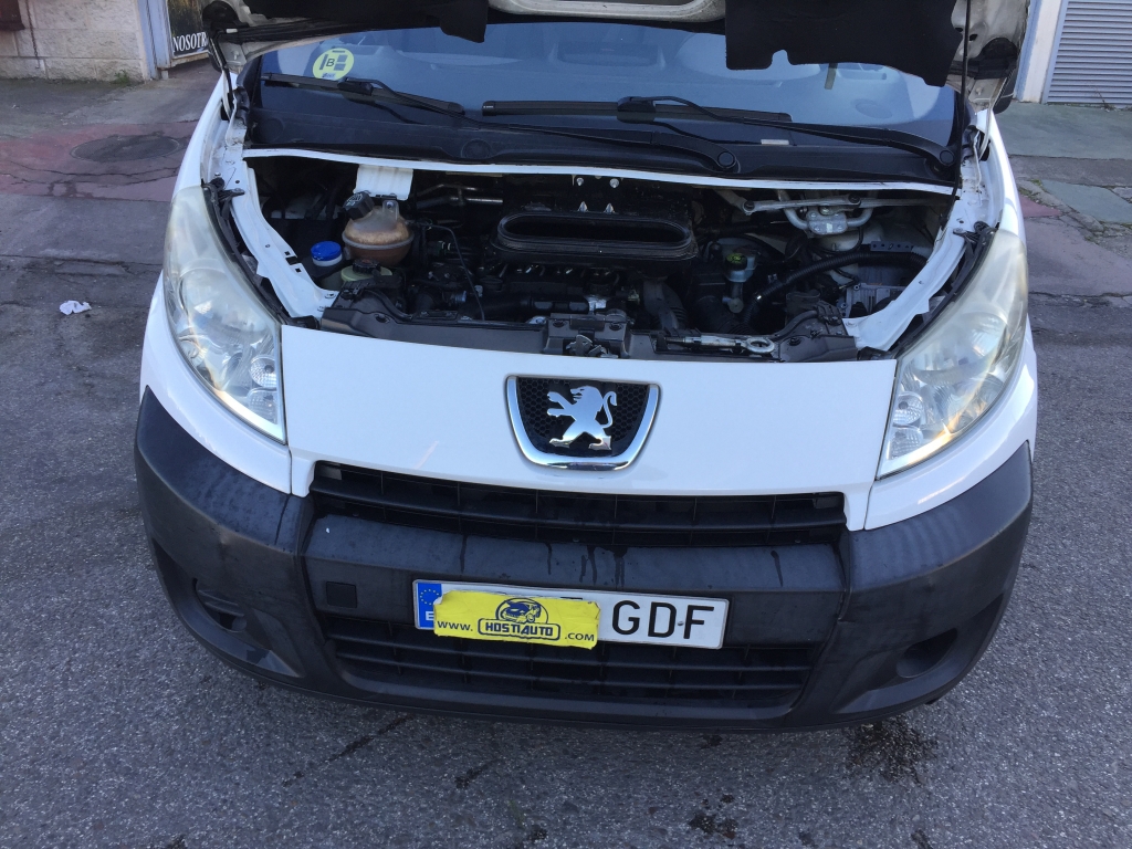 PEUGEOT EXPERT 1.6 HDI 9+0CV 6 PLAZAS