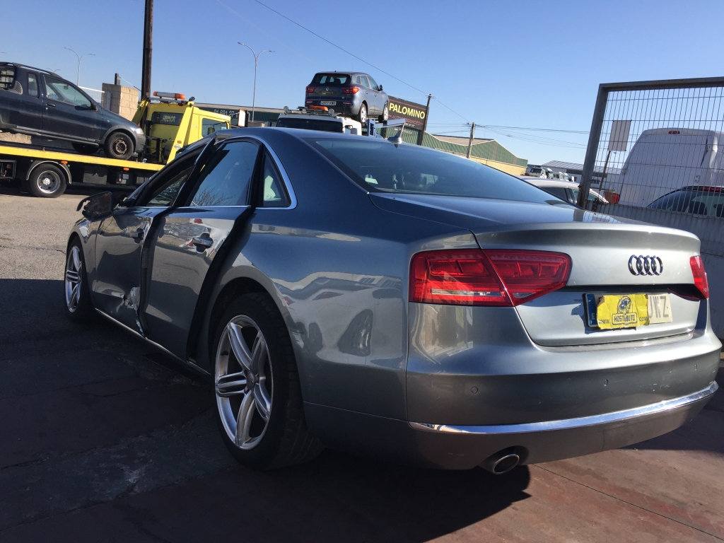 AUDI A 8 3.0 TDI 250CV