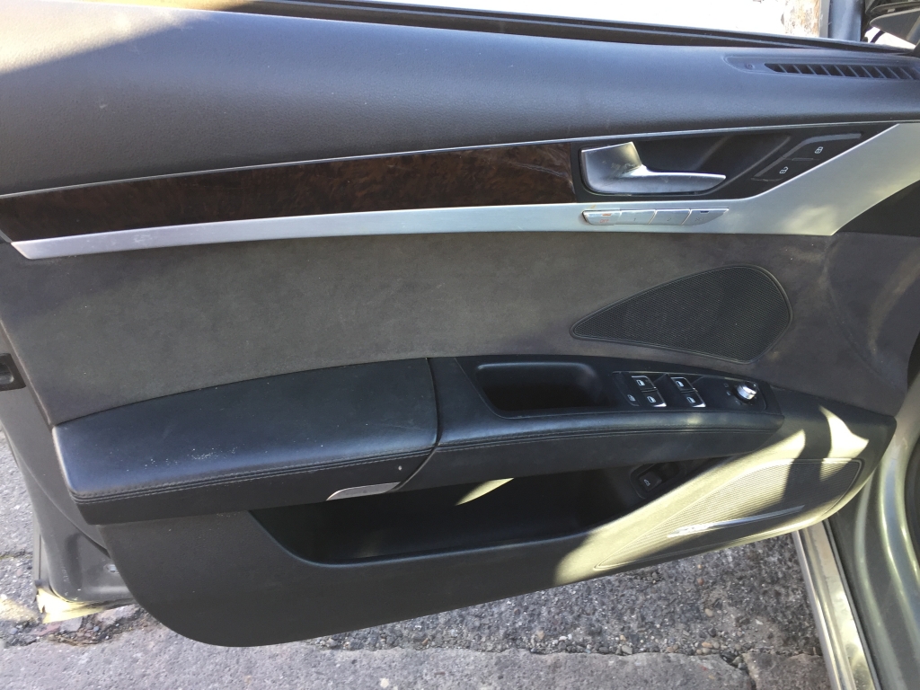 AUDI A 8 3.0 TDI 250CV