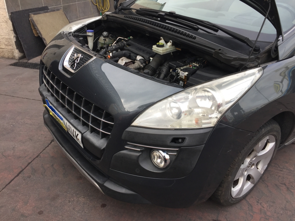 PEUGEOT 3008 1.6 HDI 110CV