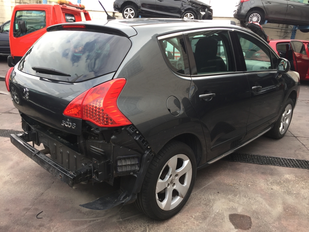 PEUGEOT 3008 1.6 HDI 110CV