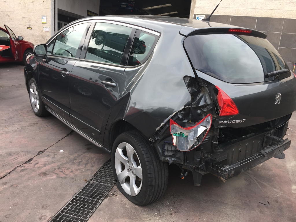 PEUGEOT 3008 1.6 HDI 110CV