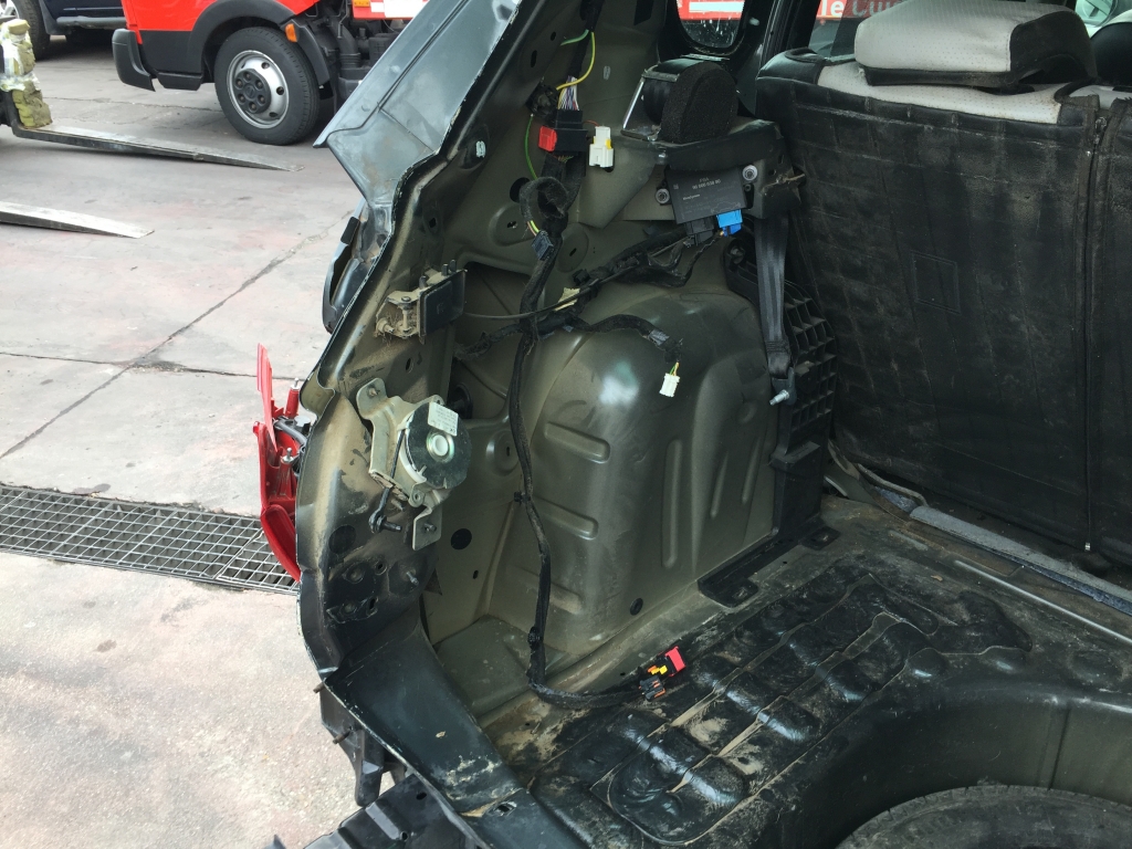 PEUGEOT 3008 1.6 HDI 110CV