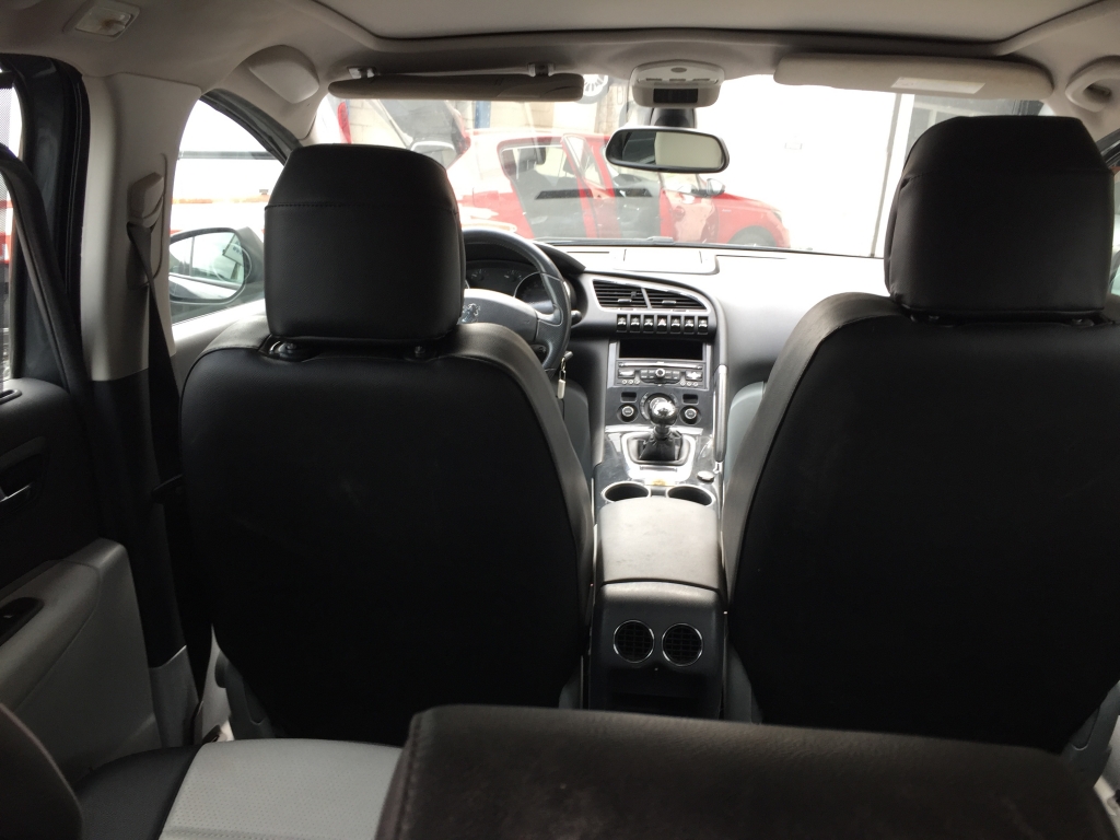 PEUGEOT 3008 1.6 HDI 110CV