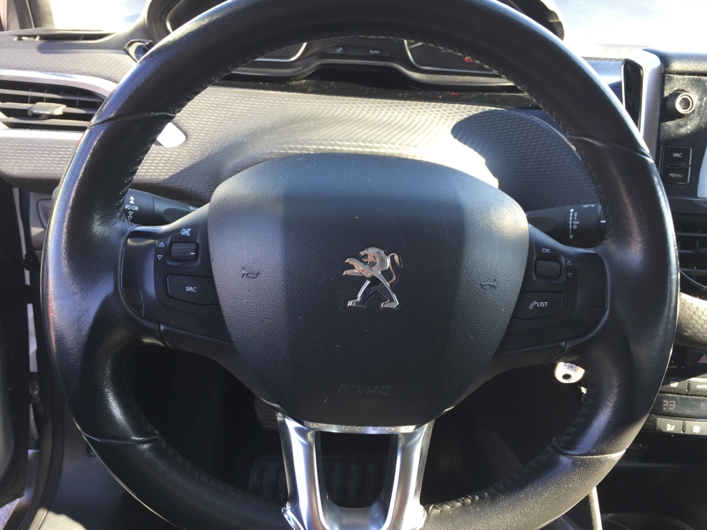 PEUGEOT 2008 1.6 HDI 100CV