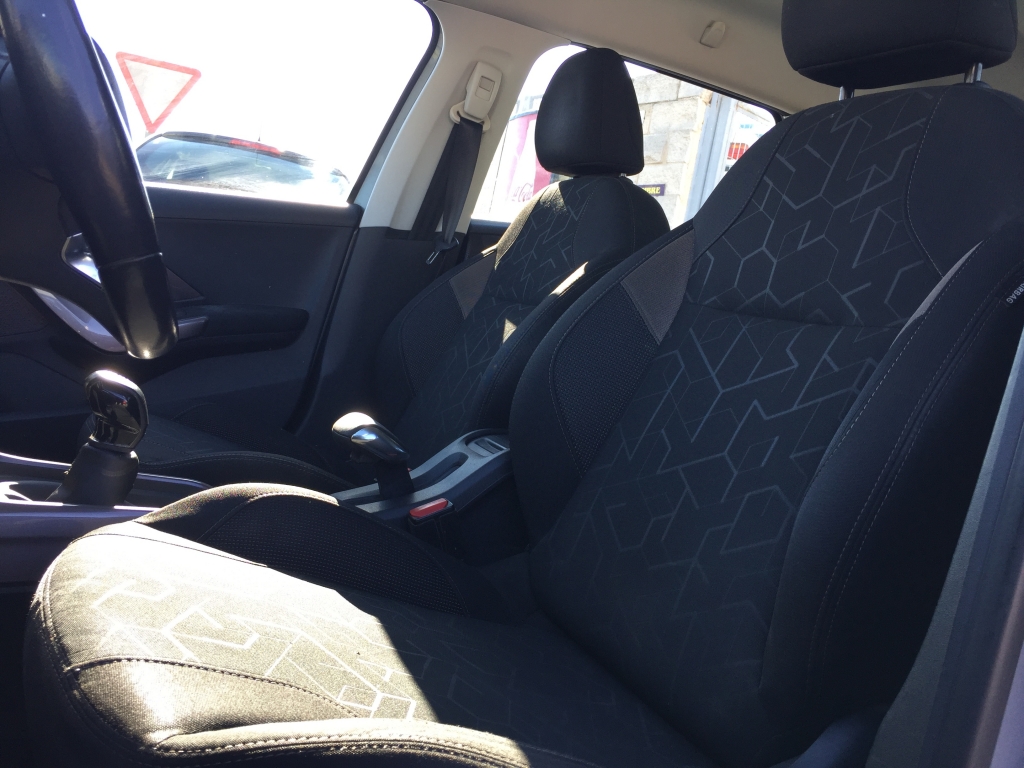 PEUGEOT 2008 1.6 HDI 100CV