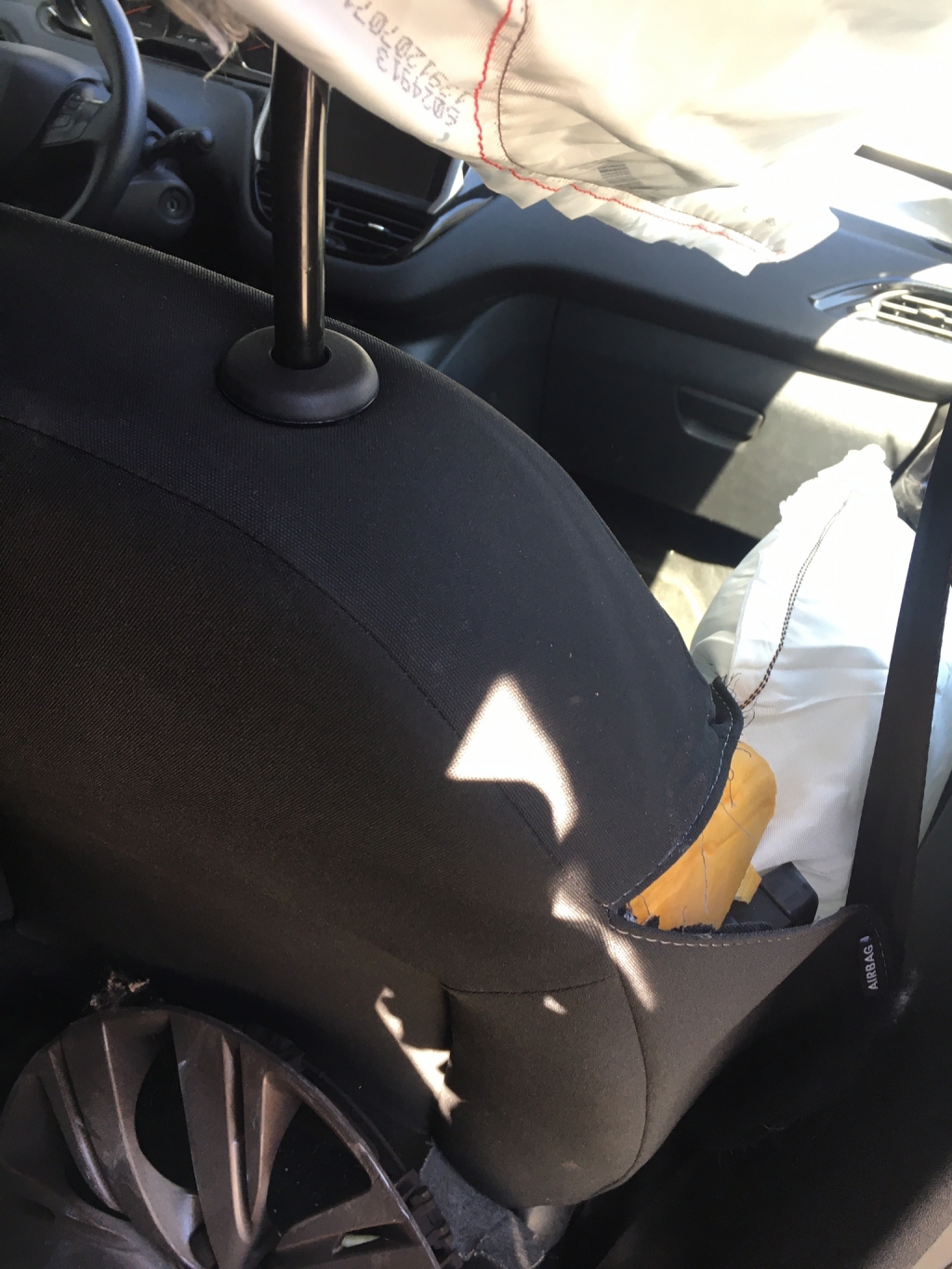 PEUGEOT 208 1.6 HDI 92CV