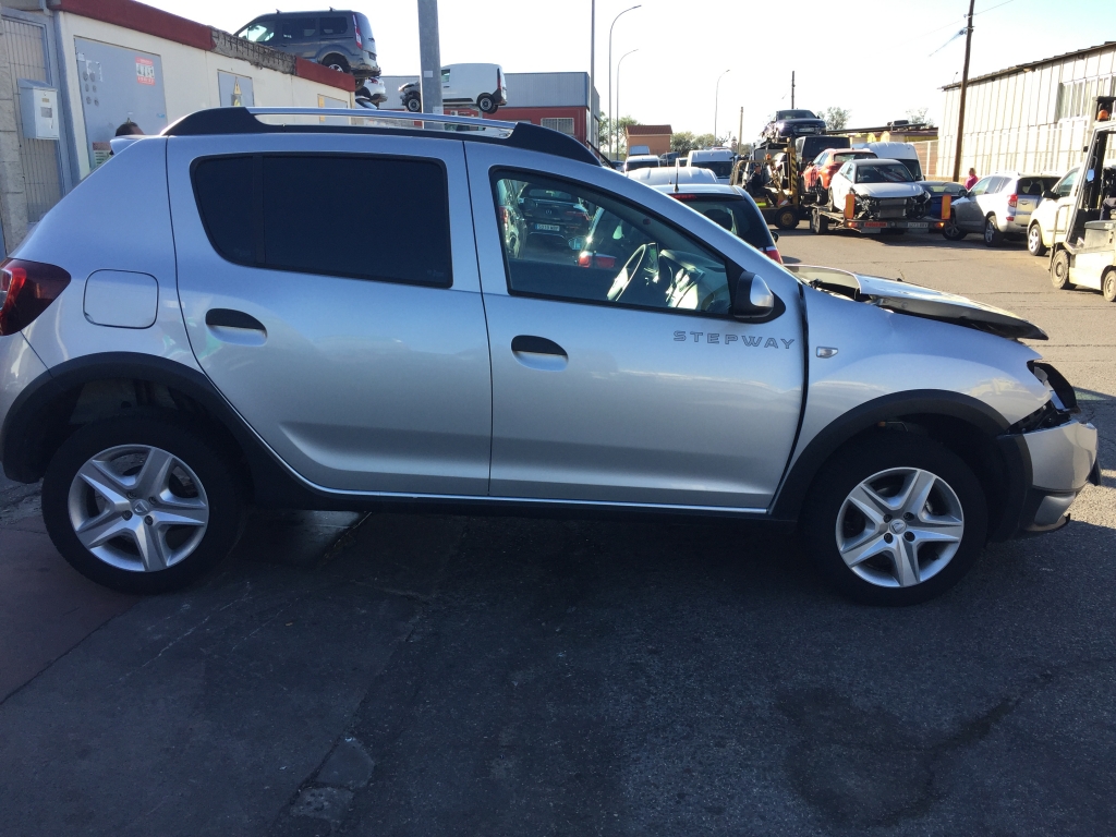 DACIA SANDERO 1.0 INY 90CV