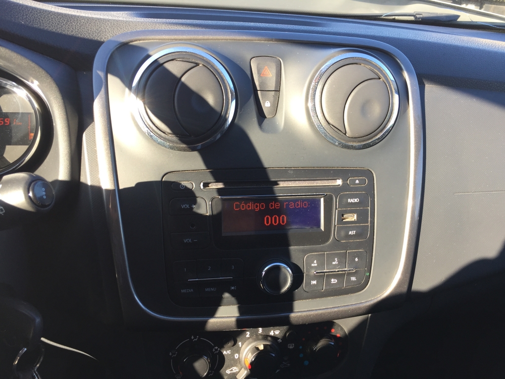 DACIA SANDERO 1.0 INY 90CV