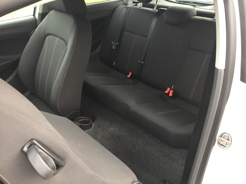 SEAT IBIZA 1.4 FSI 86CV