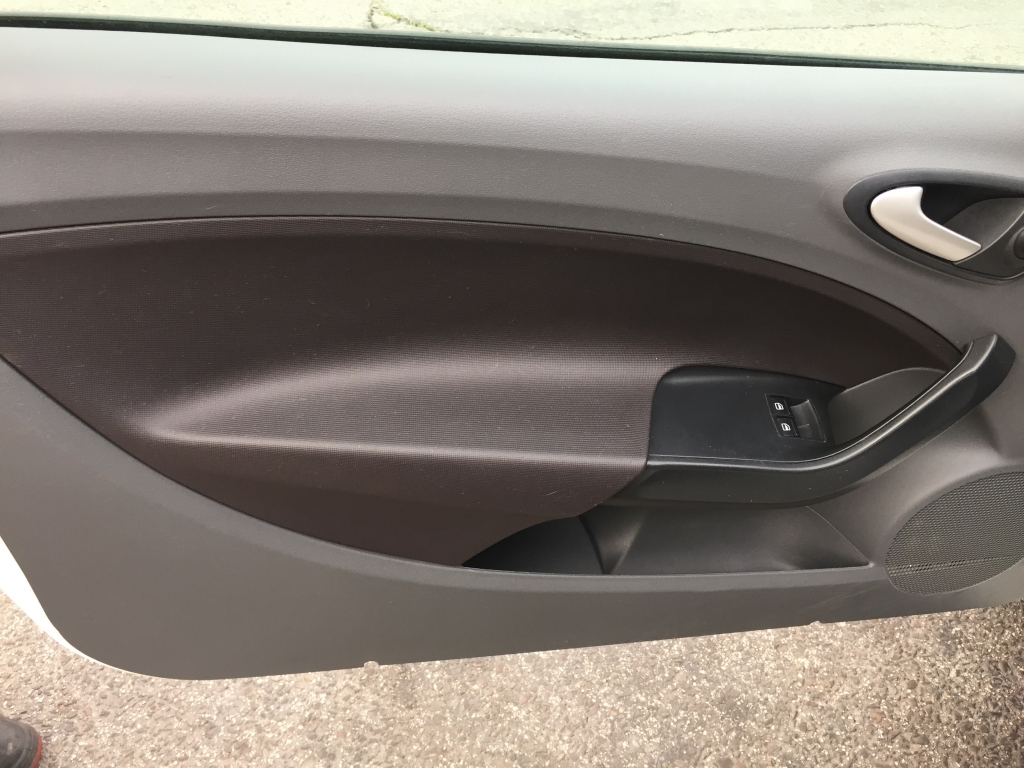 SEAT IBIZA 1.4 FSI 86CV