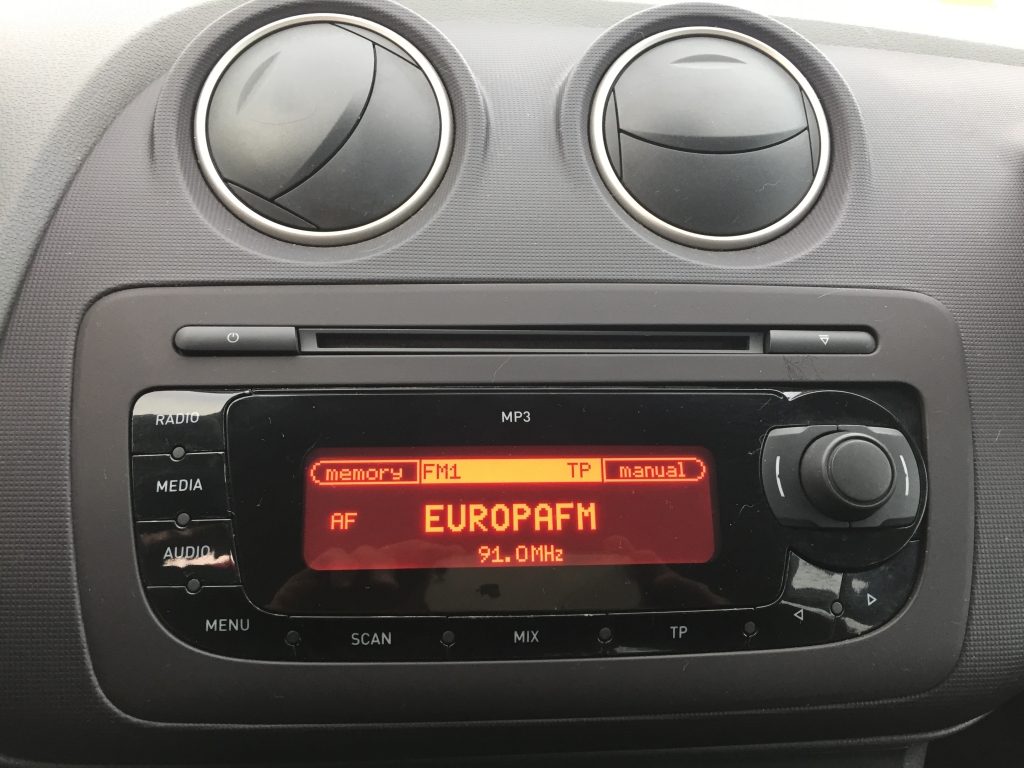 SEAT IBIZA 1.4 FSI 86CV