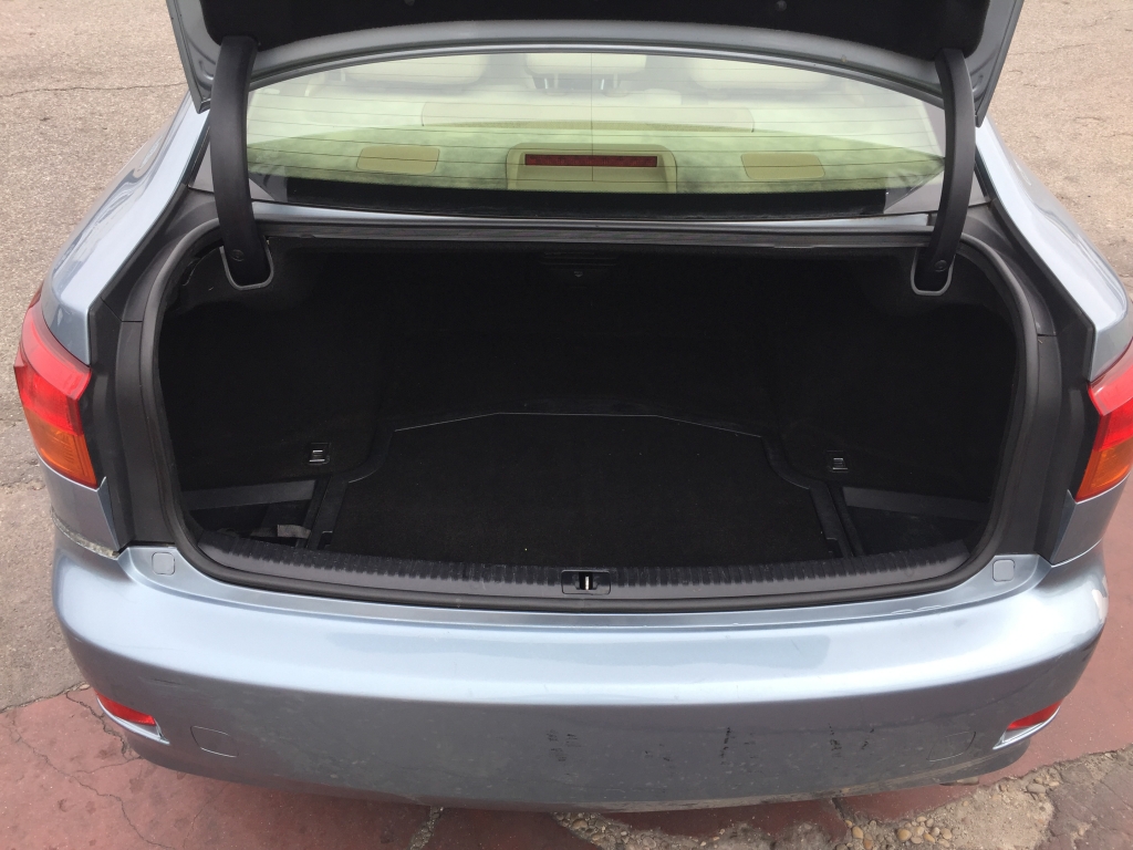 LEXUS IS-220D 2.2 177CV