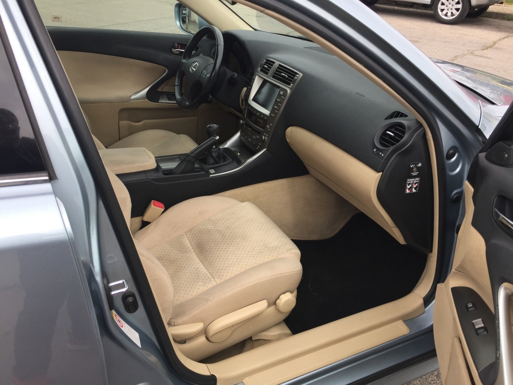 LEXUS IS-220D 2.2 177CV