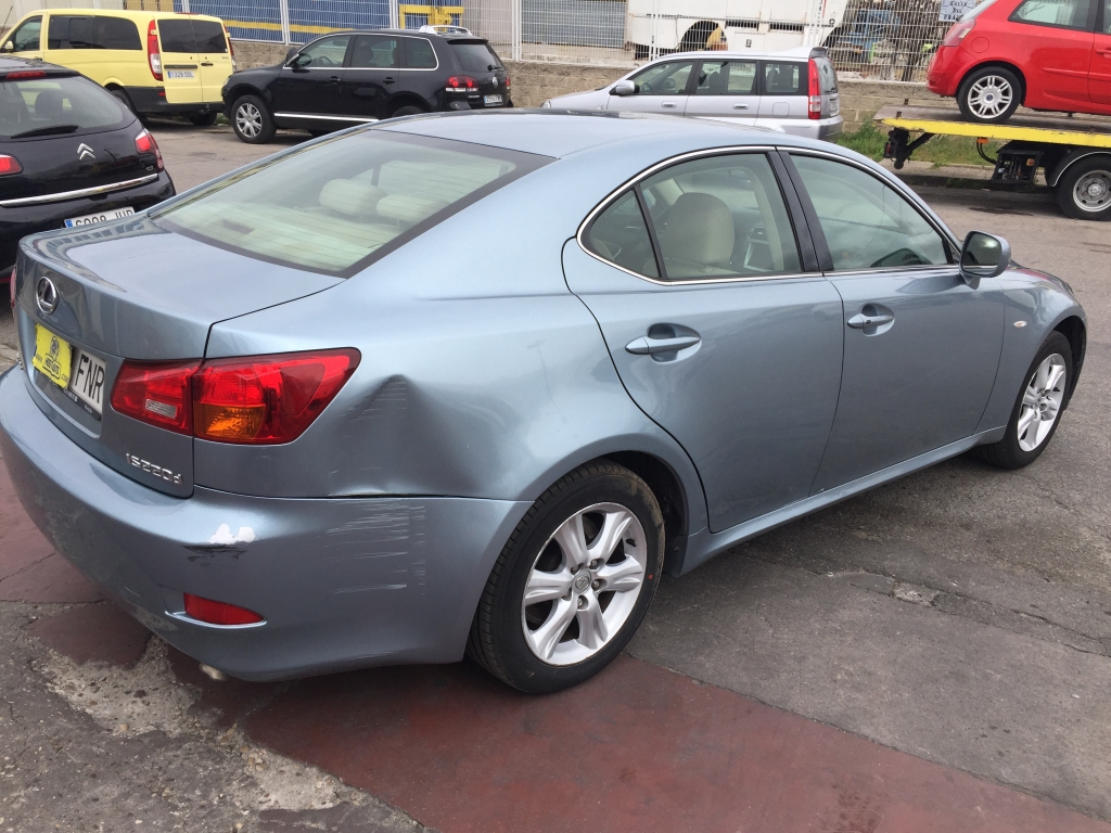 LEXUS IS-220D 2.2 177CV
