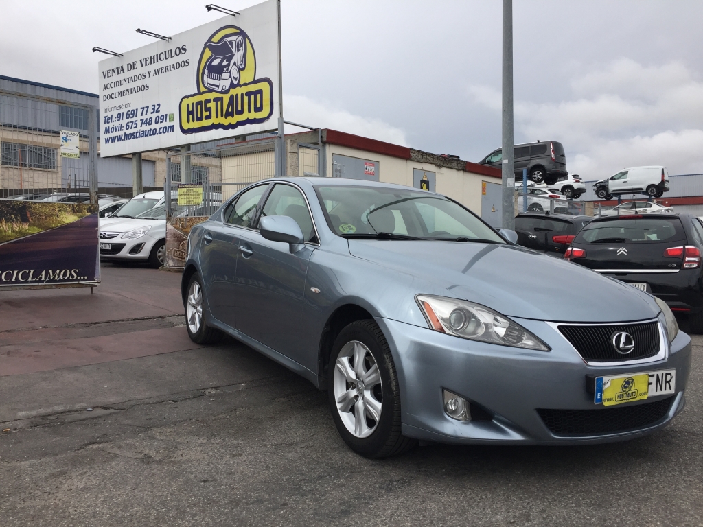 LEXUS IS-220D 2.2 177CV LEXUS IS-220D 2.2 177CV