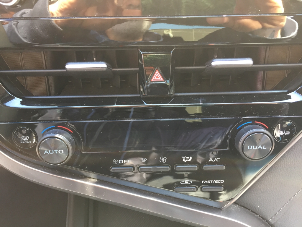 TOYOTA CAMRY 2.5 HIBRIDO 218CV LUXURI