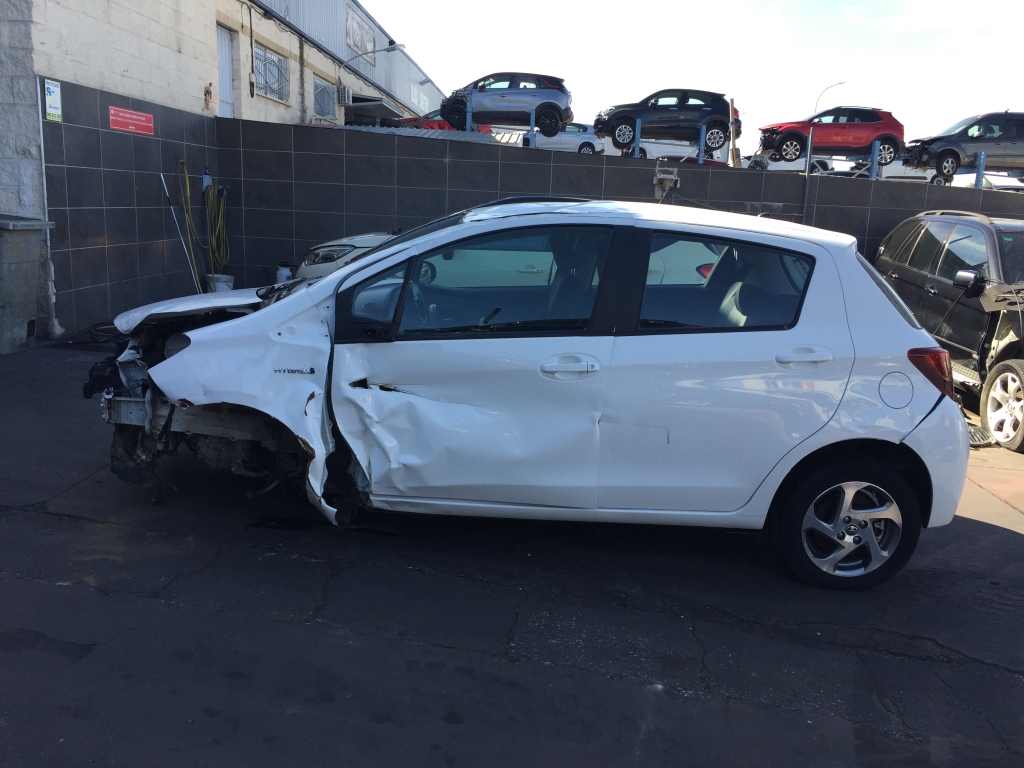 TOYOTA YARIS HIBRID 1.5 100CV