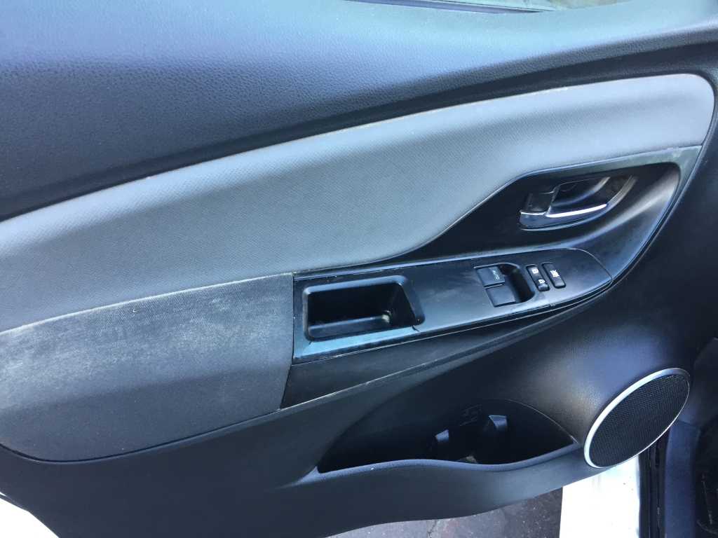 TOYOTA YARIS HIBRID 1.5 100CV