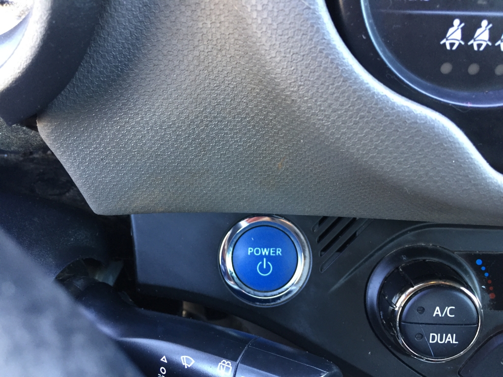 TOYOTA YARIS HIBRID 1.5 100CV